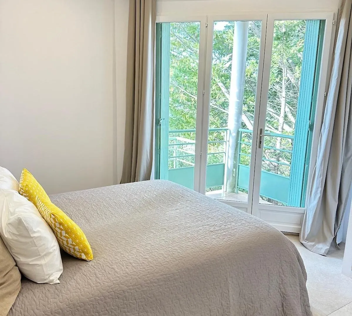 Le Grand Bouteillan Villa Pierrevert 0*,